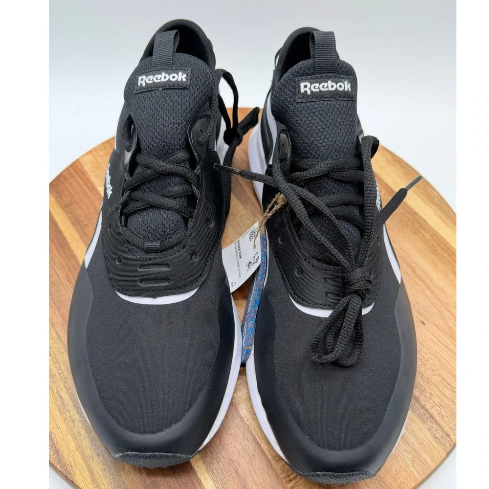Reebok Women's Size 11 Spark RunRunning Shoes Black White Sneakers  ‎ 0402